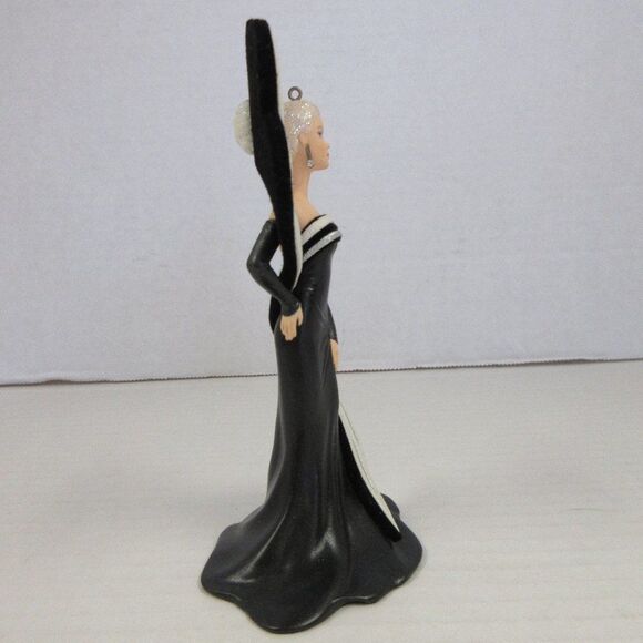 HALLMARK Christmas Keepsake Ornament 45th Anniversary BARBIE Lighted Stand‎ 2004 - Picture 5 of 16